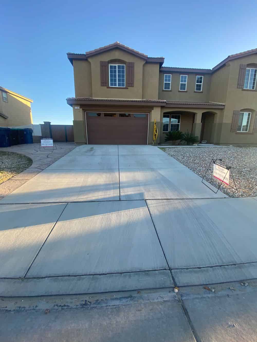 Paver Sealing Services image