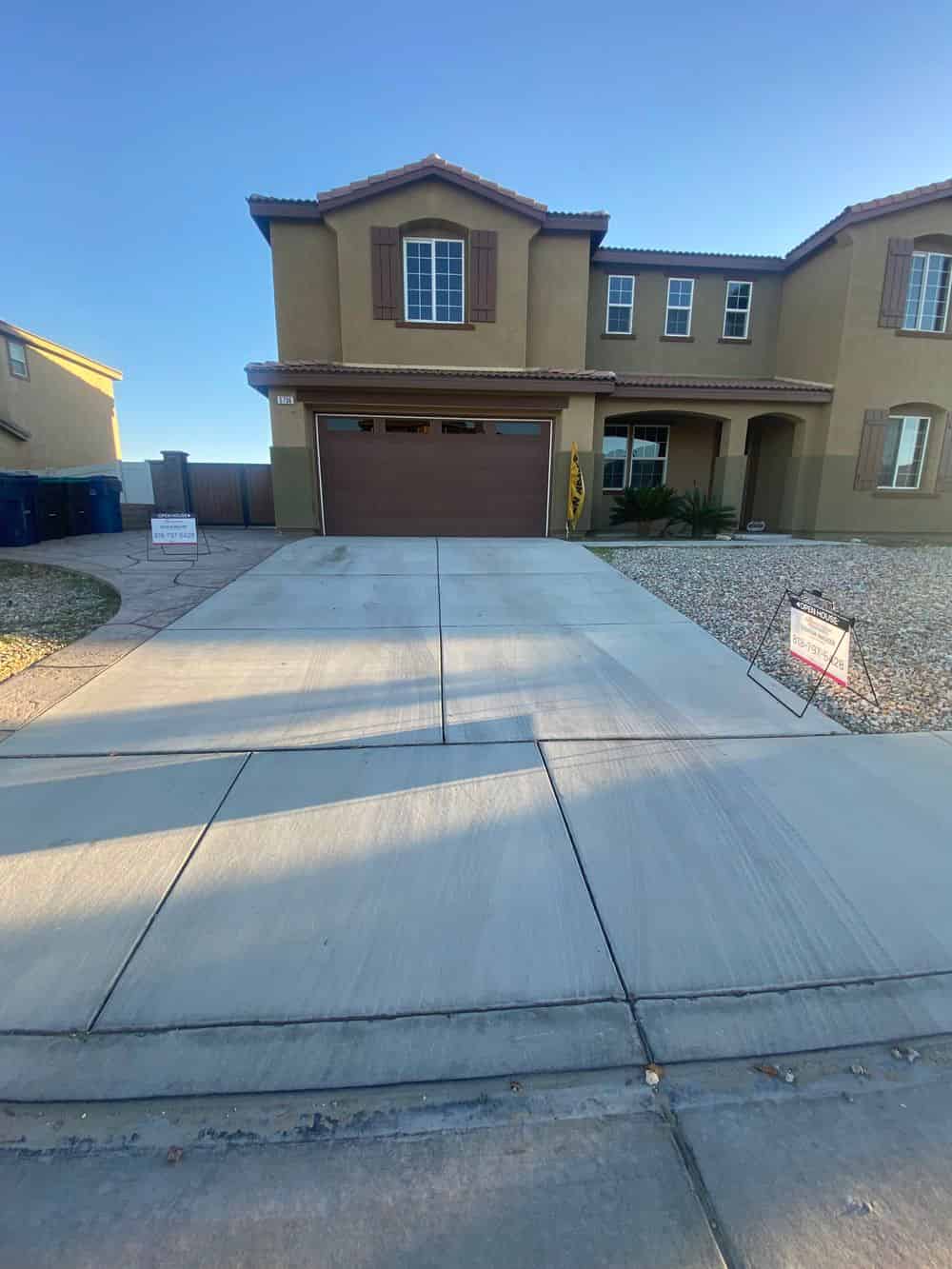 HOA Pressure Washing Services image