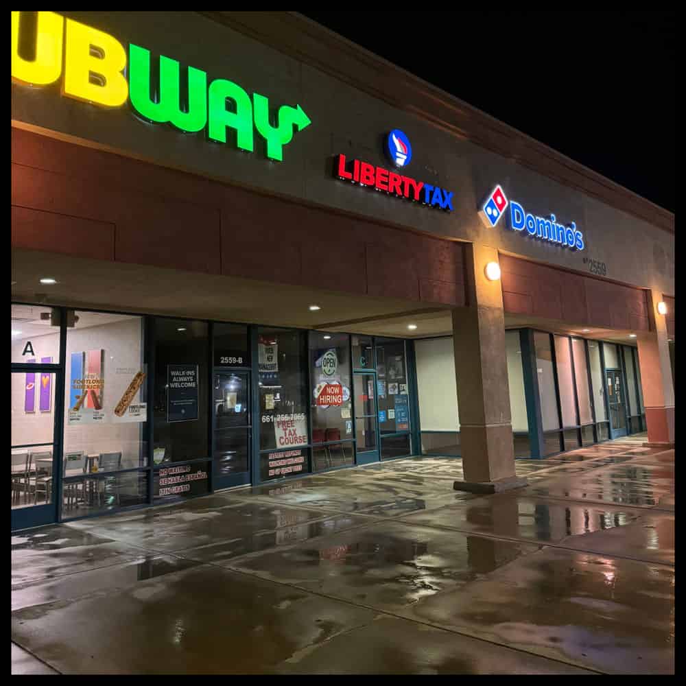 Shopping Center Washing Services image