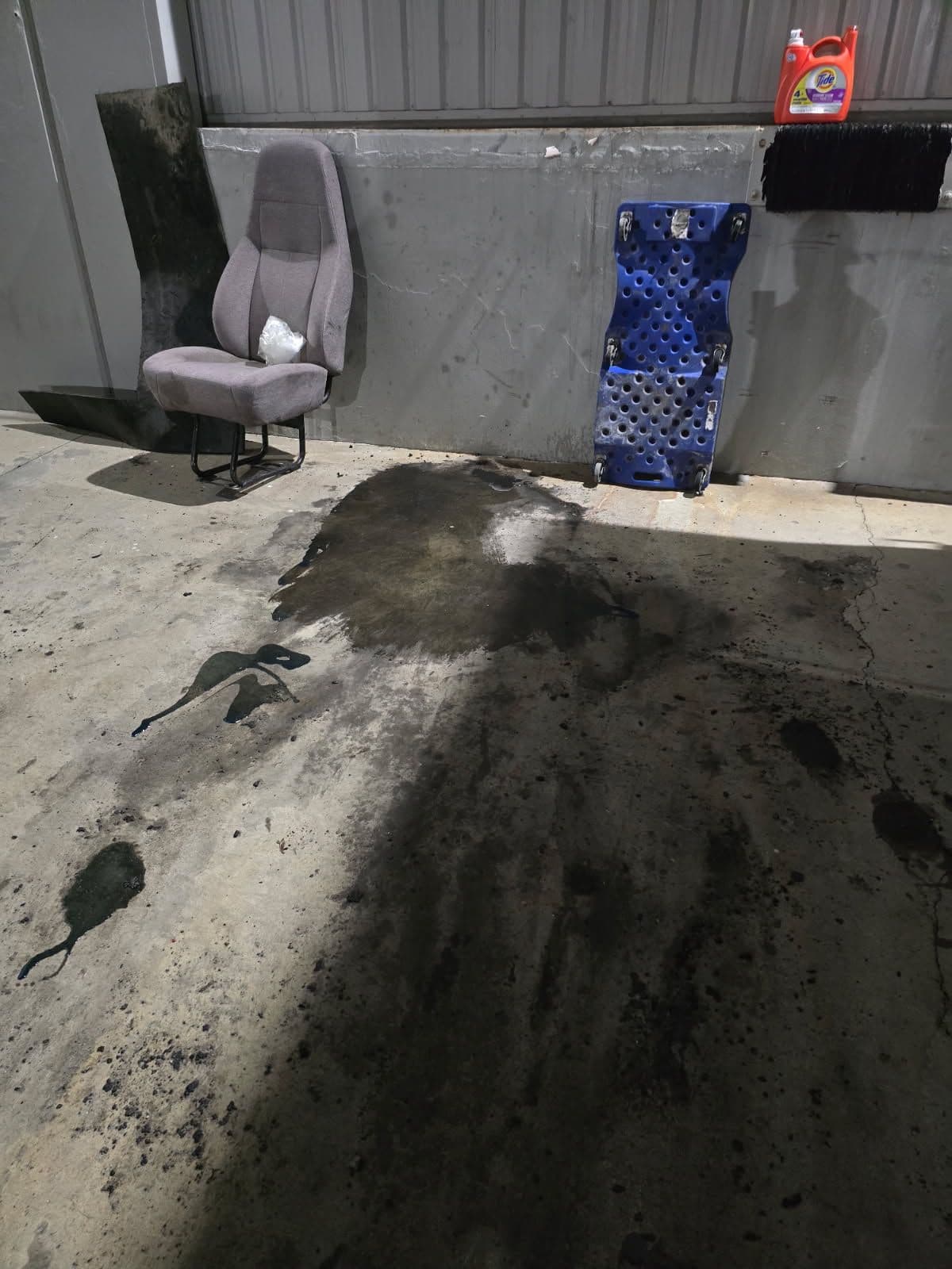 Project 24-Hour Emergency Oil Spill Clean-Up Service image