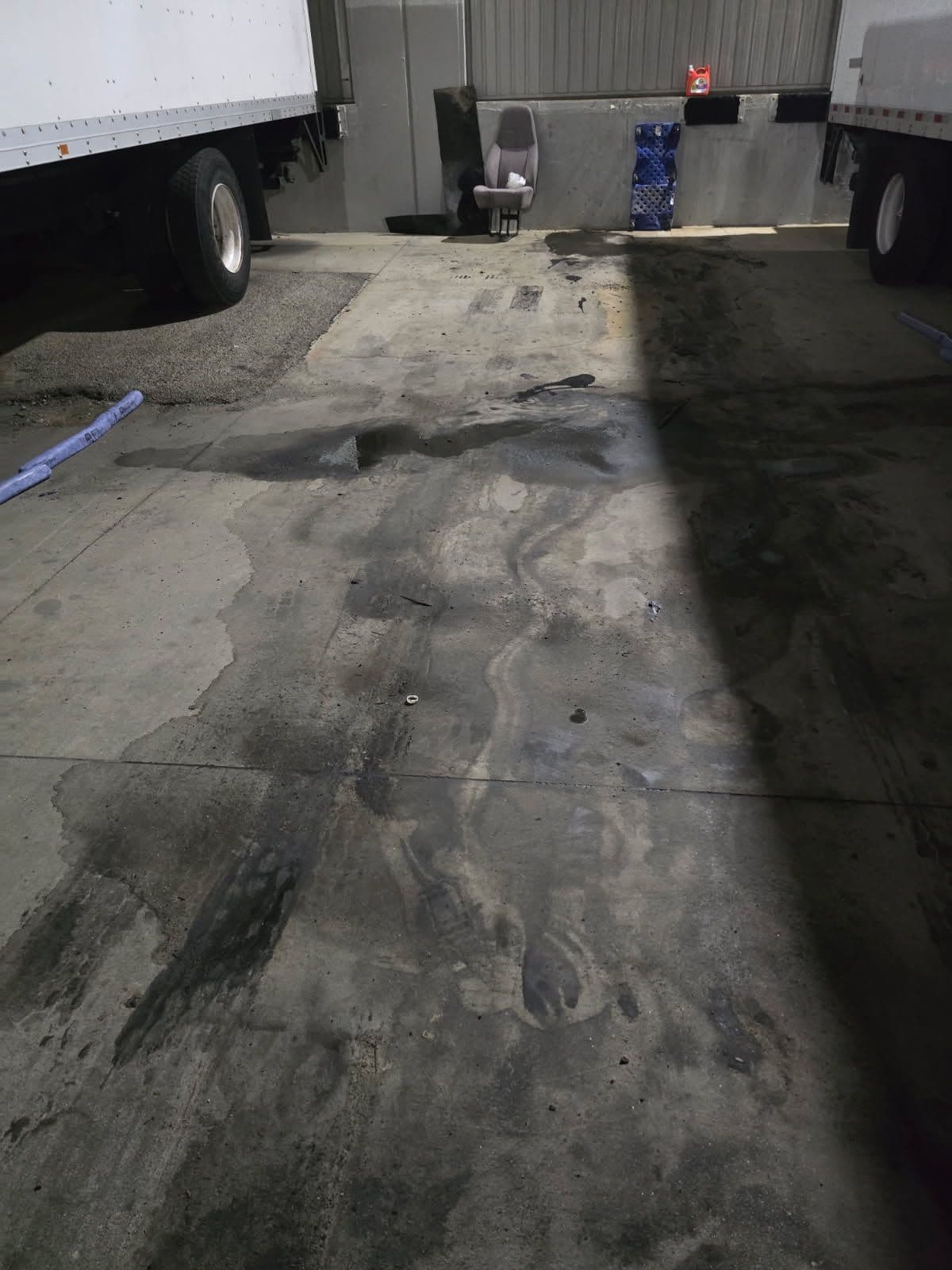 24-Hour Emergency Oil Spill Clean-Up Service