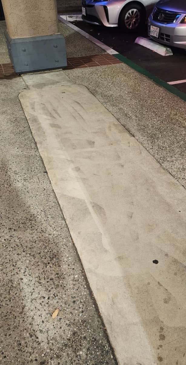 streaks in pressure washong concrete